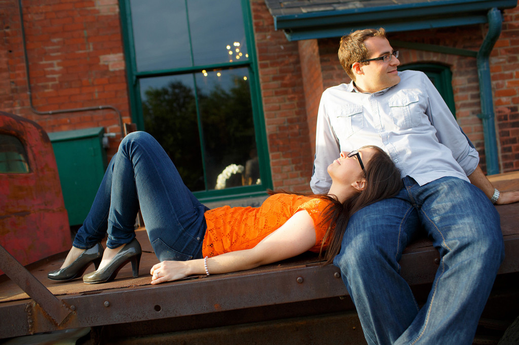 Distillery_district_engagement_00013_stephen_sager_photography