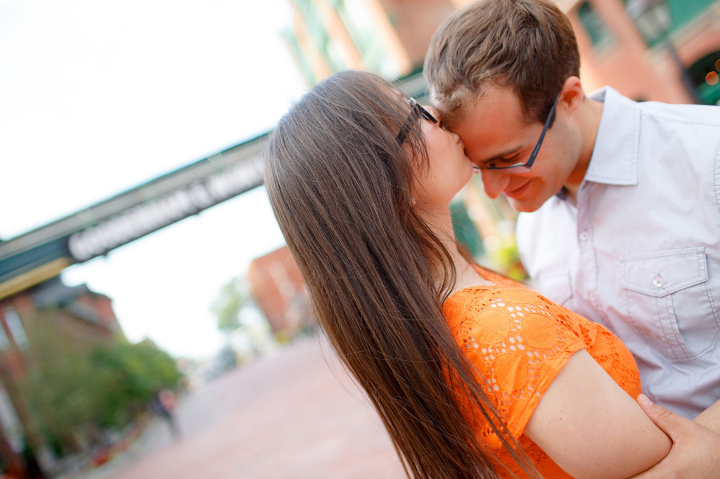 Distillery_district_engagement_00015_stephen_sager_photography