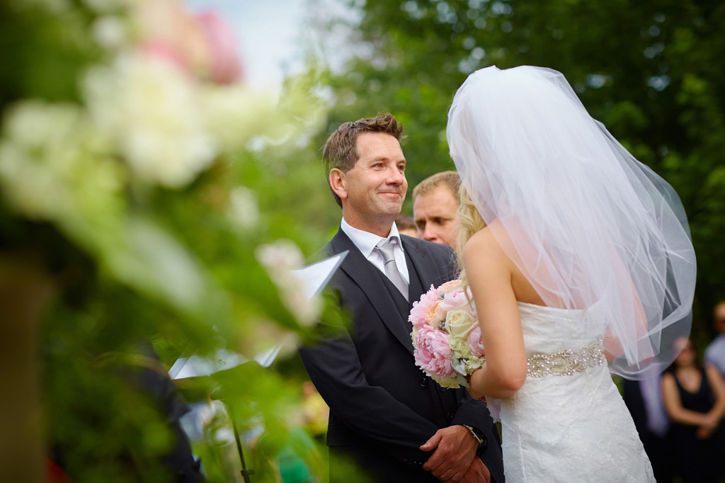 Park_hyatt_wedding_Toronto_botanical_gardens_00045_stephen_sager_photography