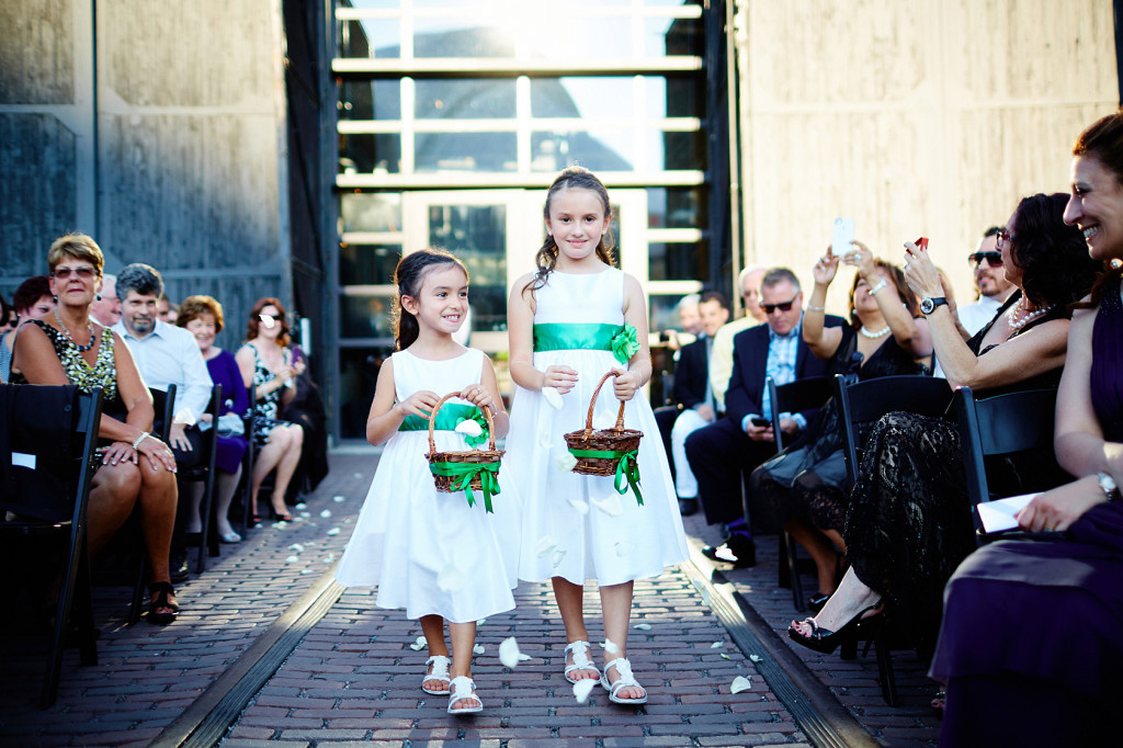 steam_whistle_brewery_wedding_00030_stephen_sager_photography
