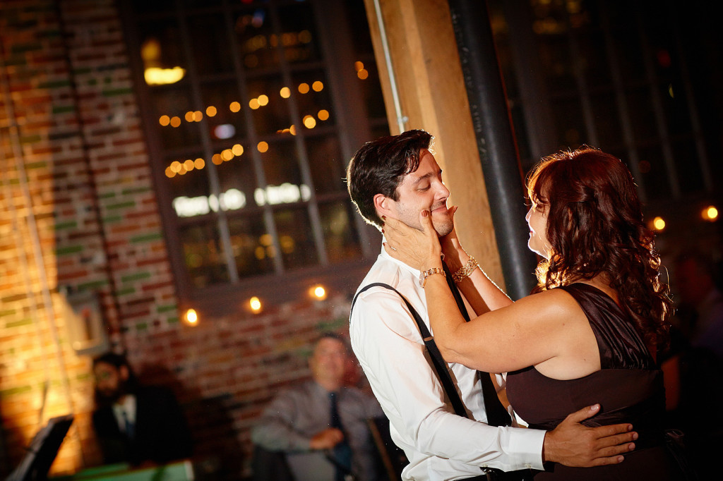 steam_whistle_brewery_wedding_00050_stephen_sager_photography