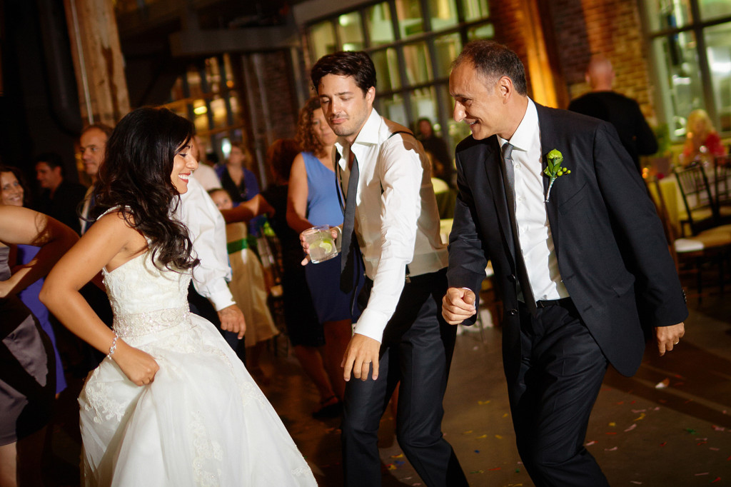 steam_whistle_brewery_wedding_00055_stephen_sager_photography
